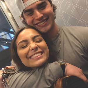 Meet your Posher, Katelyn